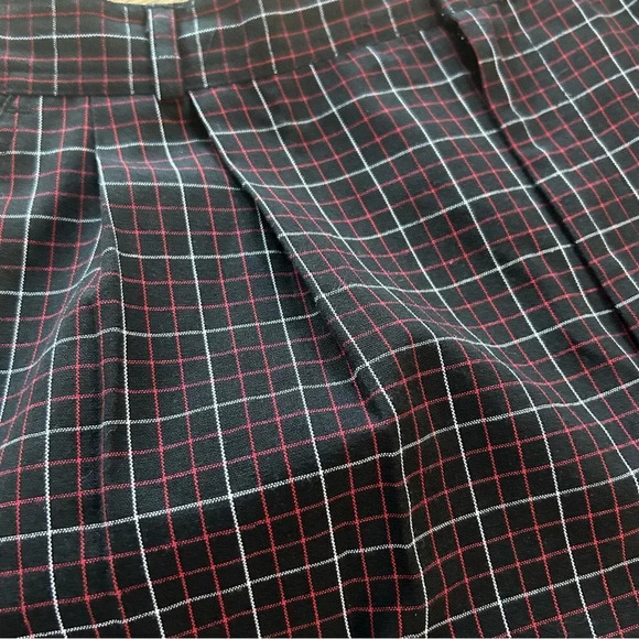 Petite Sophisticate High Waisted Shorts Size 12P Vintage Black Red Plaid Womens - Picture 3 of 10
